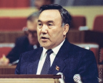 Четверть века на трибуне. 25 лет назад Назарбаев стал первым секретарем ЦК Компартии Казахстана
